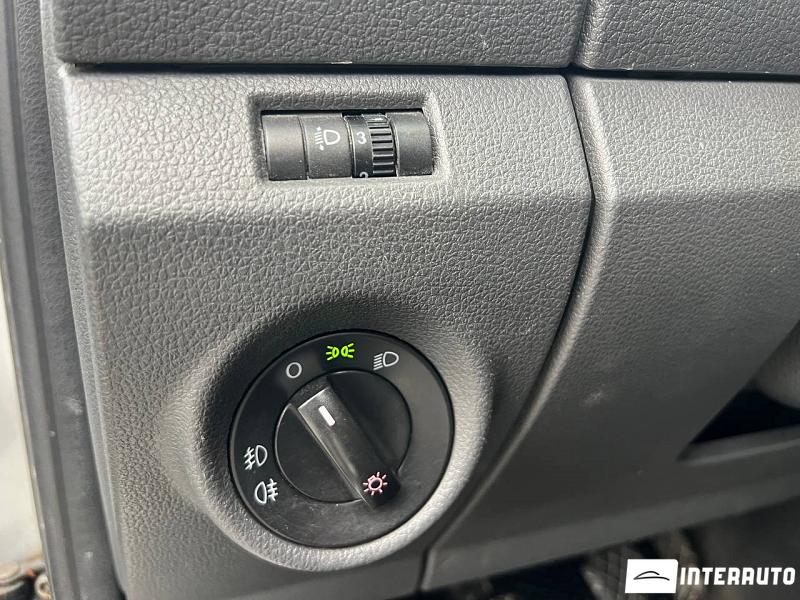 Volkswagen Amarok 12 volkswagen amarok 2012