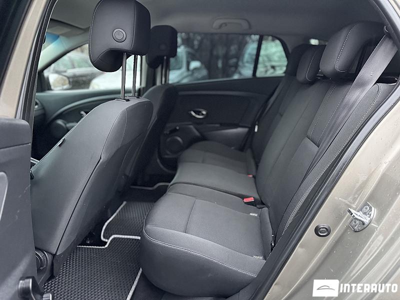 Renault Megane 17 renault megane 2013