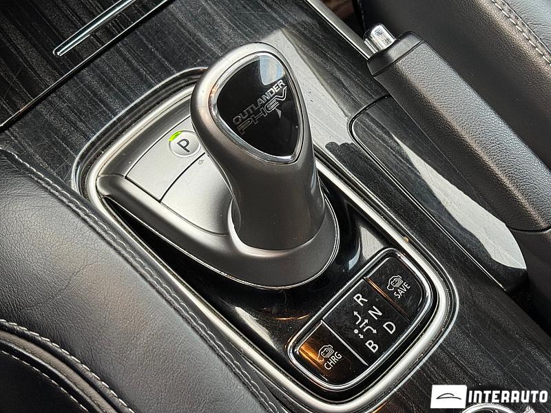 Mitsubishi Outlander 15 mitsubishi outlander 2015