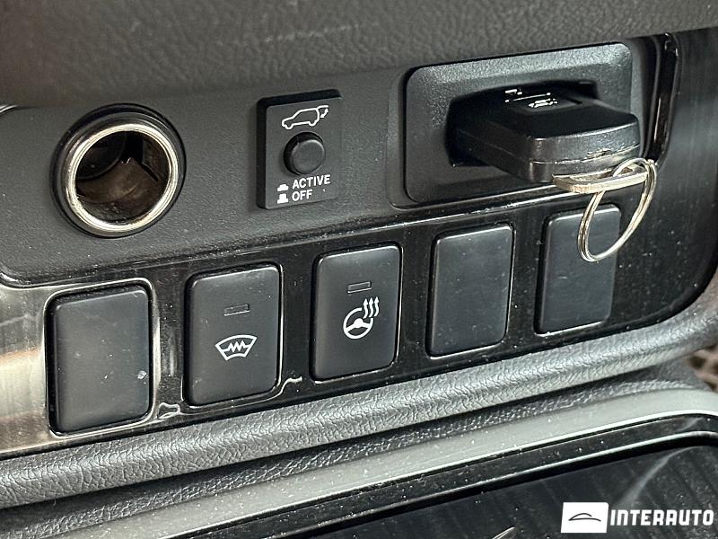 Mitsubishi Outlander 12 mitsubishi outlander 2015