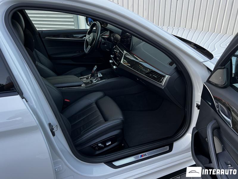 BMW 540 11 bmw 540 2020