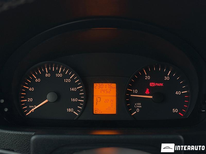 Mercedes Sprinter 13 mercedes sprinter 2015