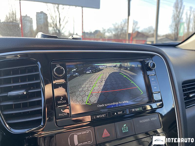 Mitsubishi Outlander 8 mitsubishi outlander 2015