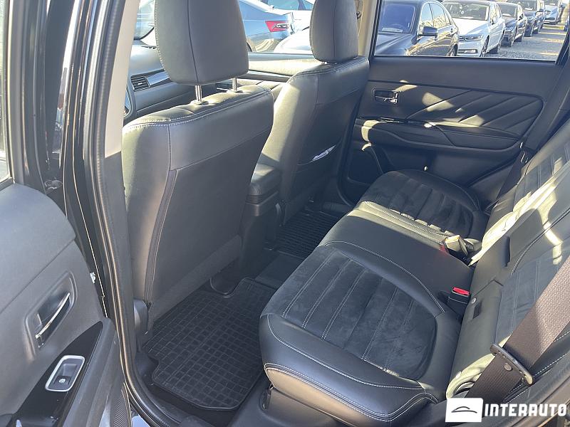 Mitsubishi Outlander 11 mitsubishi outlander 2015