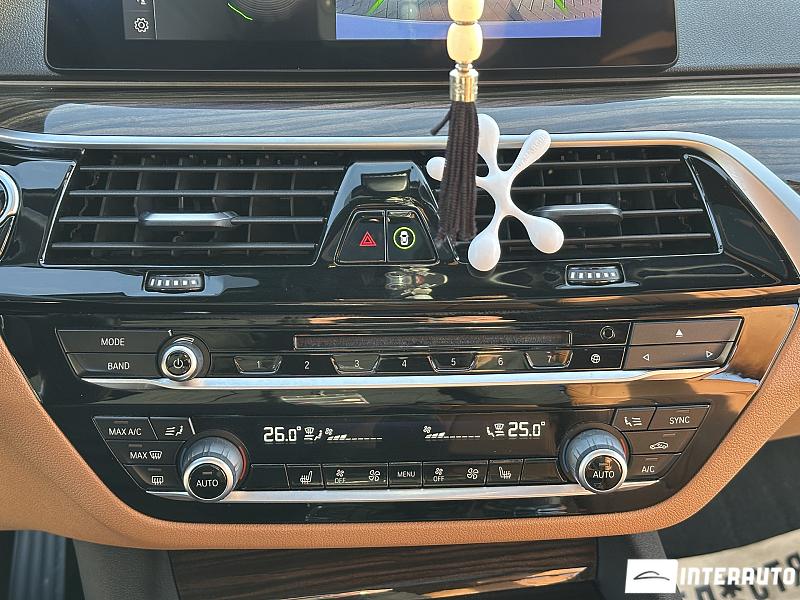 BMW 530 10 bmw 530 2019