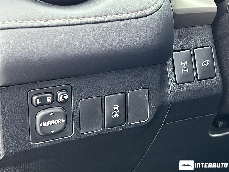 Toyota Rav-4 19 toyota rav-4 2014