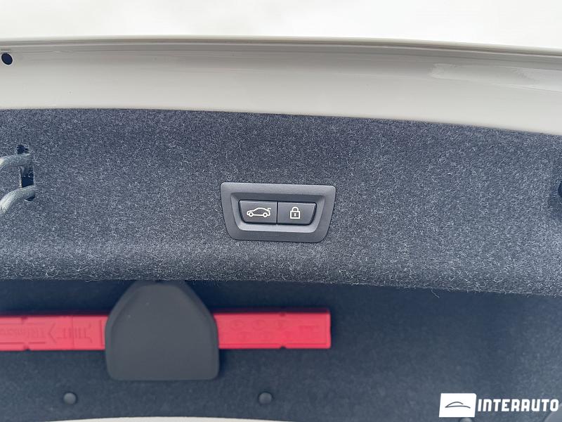 BMW 330E 29 bmw 330e 2019