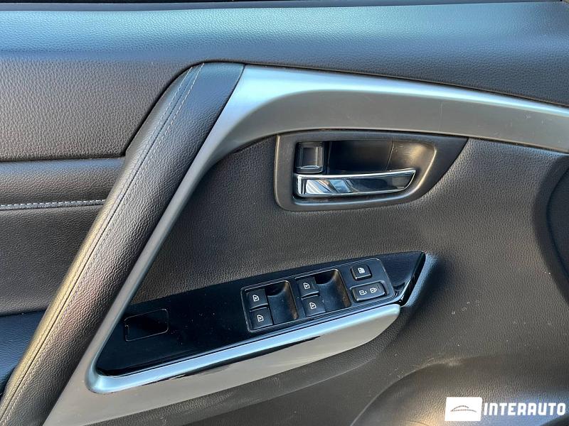 Mitsubishi Pajero Sport 6 mitsubishi pajero sport 2021