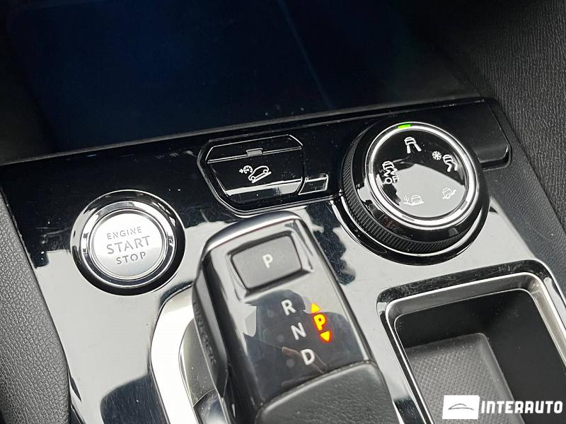 Peugeot 5008 15 peugeot 5008 2020