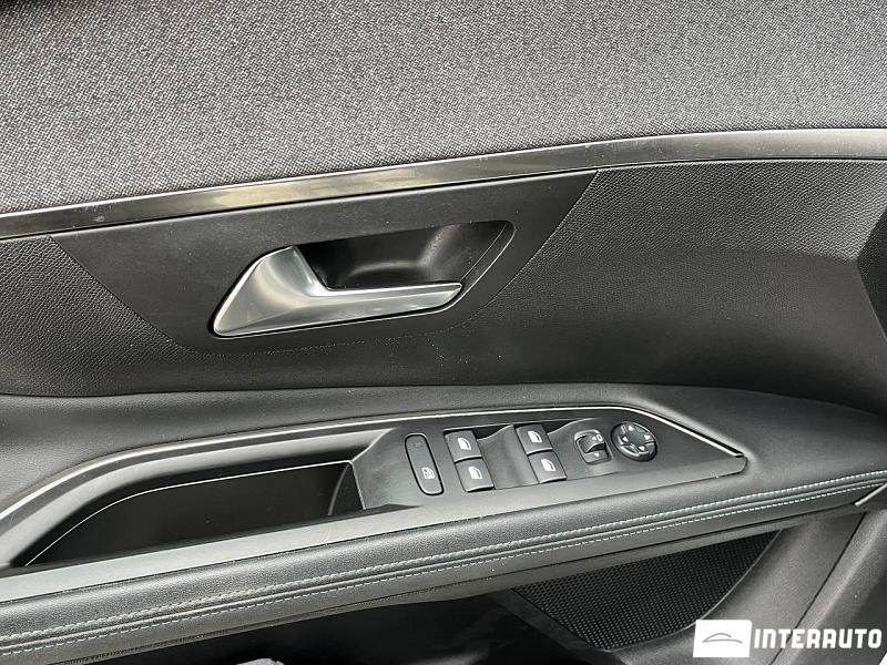 Peugeot 5008 5 peugeot 5008 2020