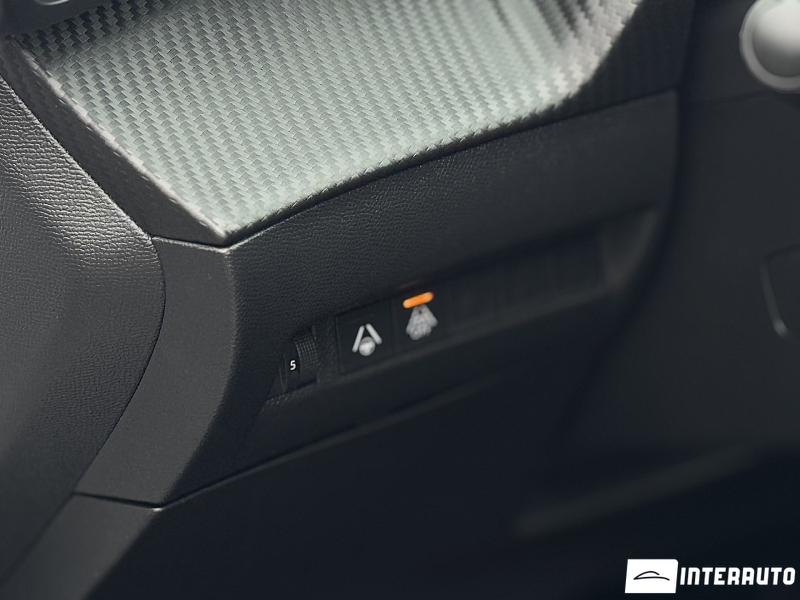 Peugeot 2008 10 peugeot 2008 2021