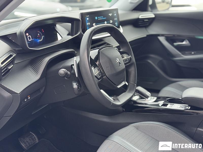 Peugeot 2008 9 peugeot 2008 2021