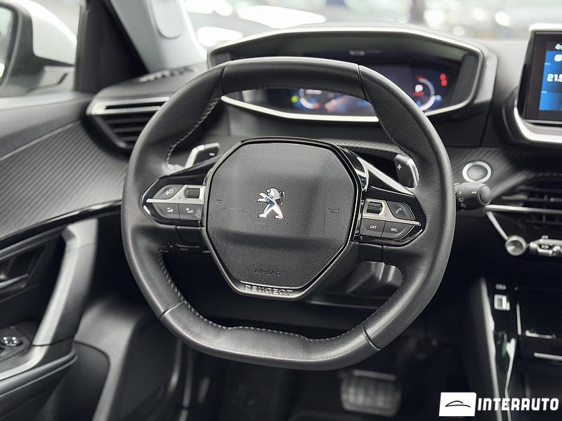 Peugeot 2008 11 peugeot 2008 2021