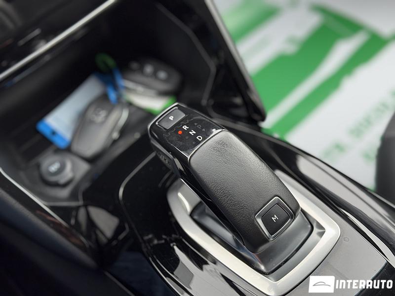 Peugeot 2008 16 peugeot 2008 2021