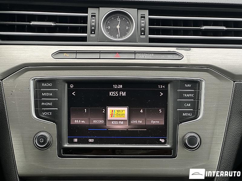 Volkswagen Passat 8 volkswagen passat 2017