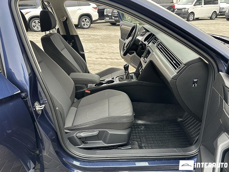 Volkswagen Passat 13 volkswagen passat 2017