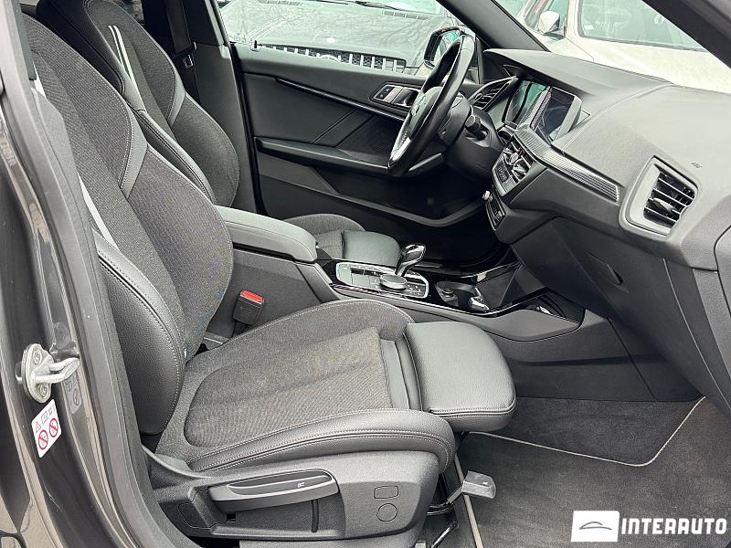 BMW 218d 5 bmw 218d 2021