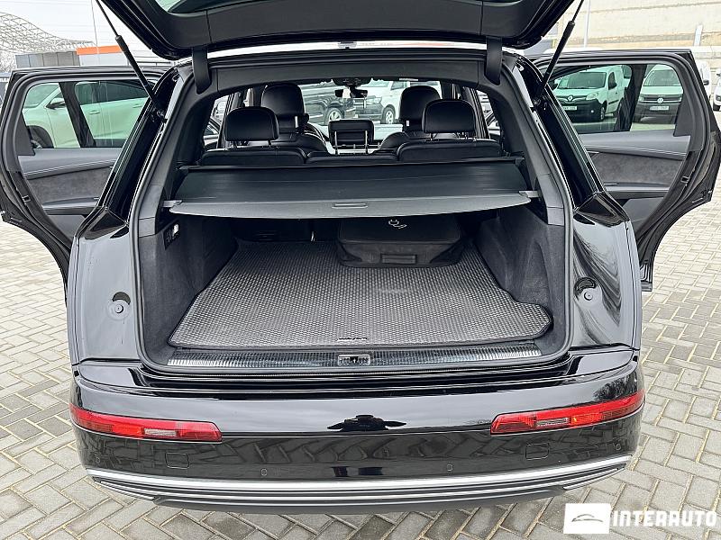 Audi Q7 E-Tron 22 audi q7 e-tron 2016