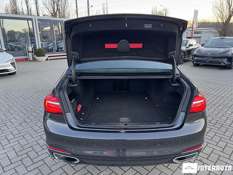 BMW 740e 30 bmw 740e 2018