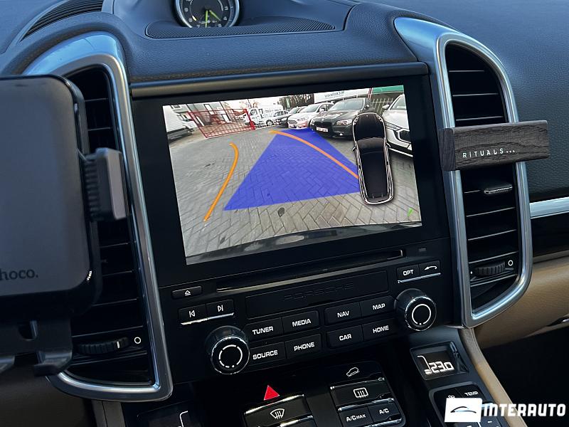 Porsche Cayenne S Hybrid 11 porsche cayenne s hybrid 2017