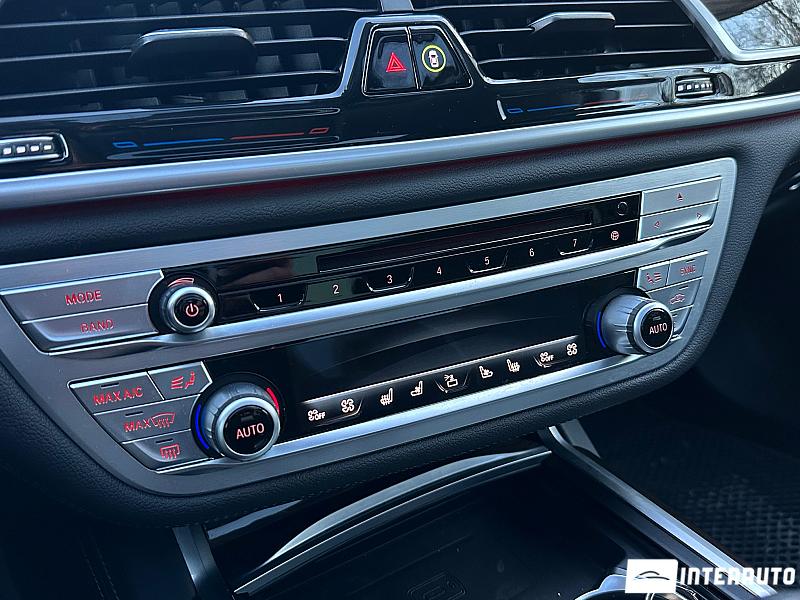 BMW 740 17 bmw 740 2020