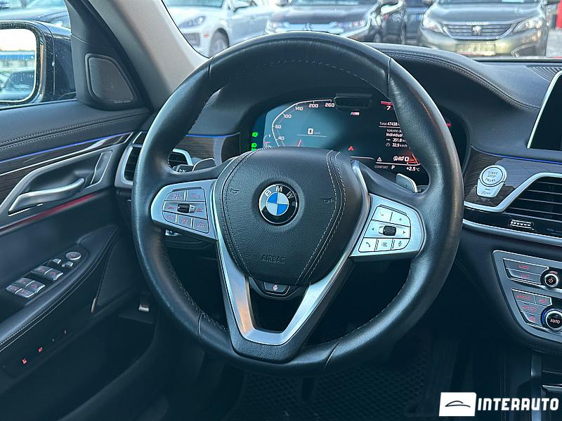 BMW 740 13 bmw 740 2020