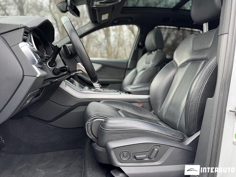 Audi Q7 9 audi q7 2021