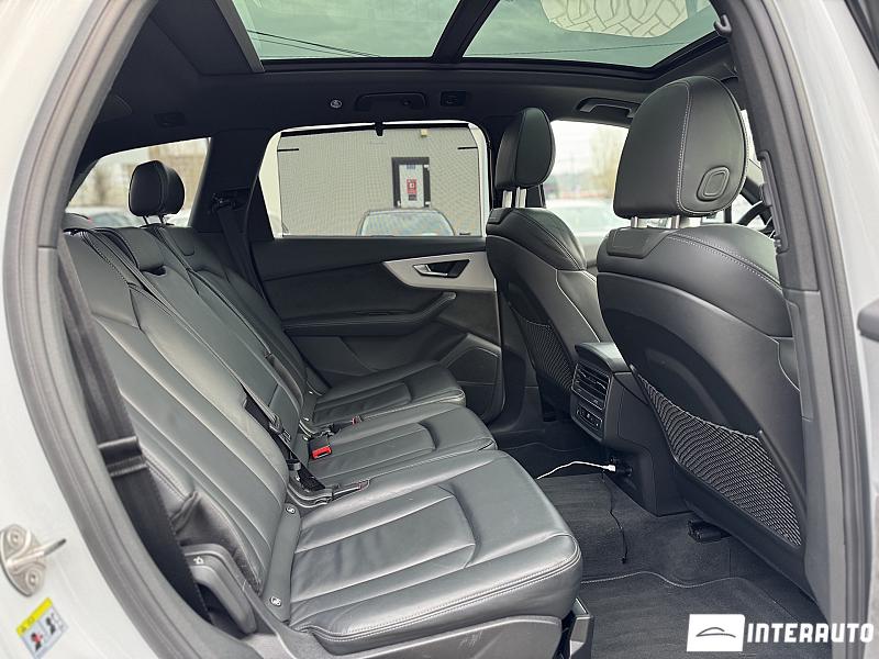 Audi Q7 23 audi q7 2021