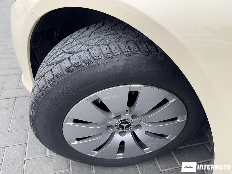 Mercedes E 200 15 mercedes e 200 2019