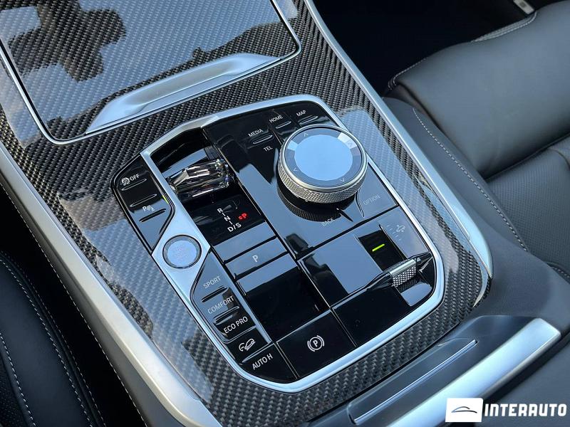 BMW X5 4.0i 16 bmw x5 4.0i 2024