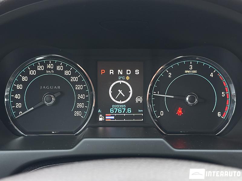 Jaguar XF 8 jaguar xf 2013