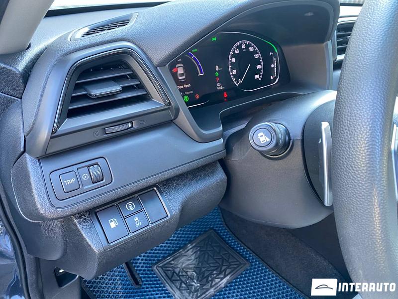 Honda Insight 12 honda insight 2020