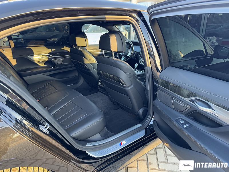 BMW 740 22 bmw 740 2021