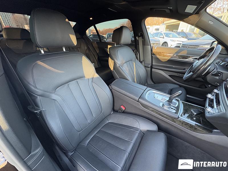 BMW 740 21 bmw 740 2021