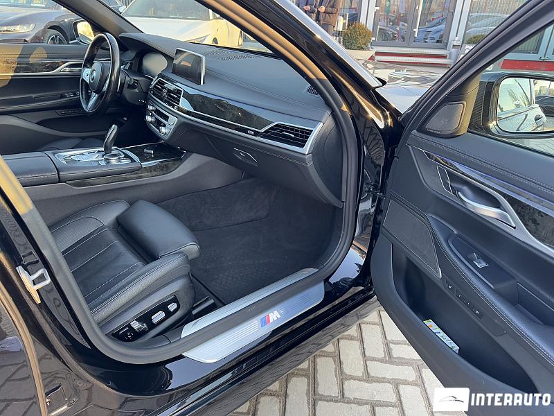 BMW 740 18 bmw 740 2021