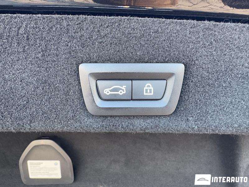 BMW 740 27 bmw 740 2021