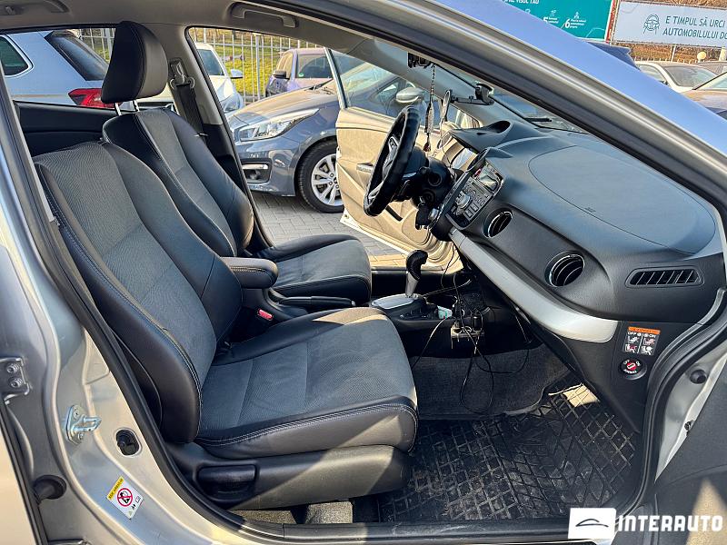 Honda Insight 5 honda insight 2012