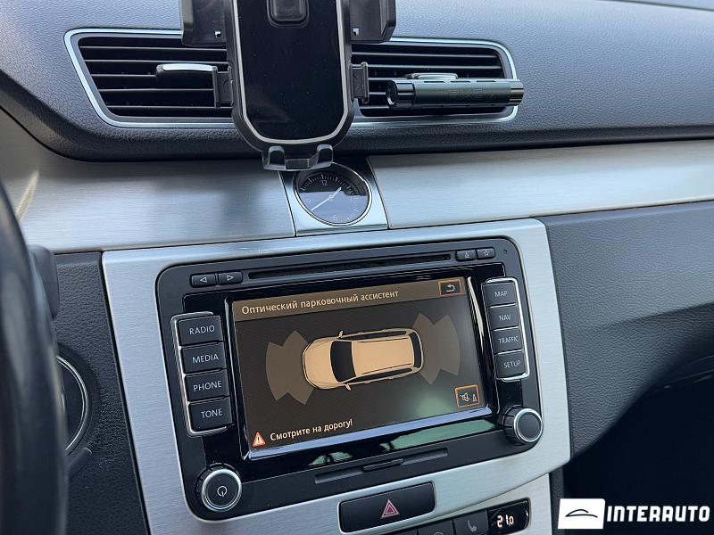 Volkswagen Passat 11 volkswagen passat 2012