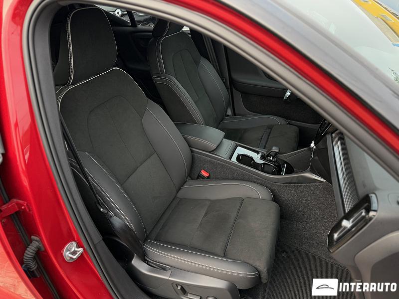 Volvo XC 40 20 volvo xc 40 2021