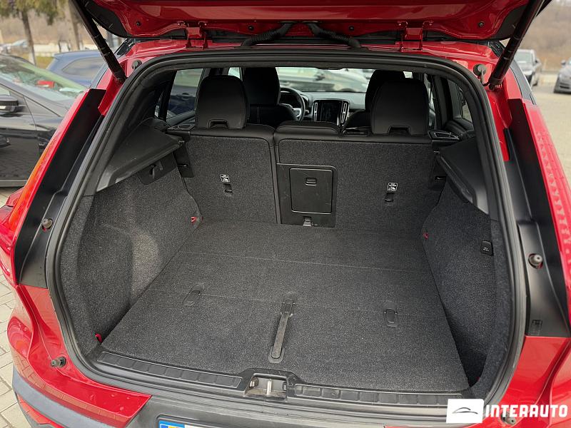 Volvo XC 40 25 volvo xc 40 2021