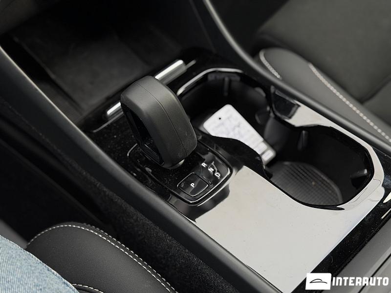 Volvo XC 40 19 volvo xc 40 2021