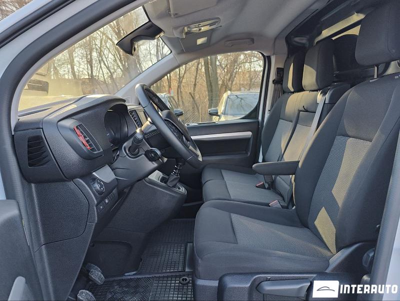 Opel Vivaro 7 opel vivaro 2023