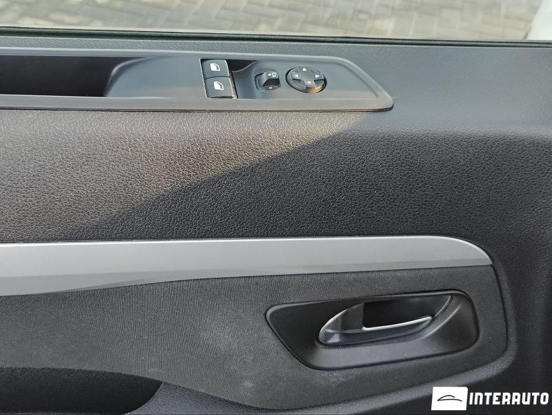 Opel Vivaro 13 opel vivaro 2023