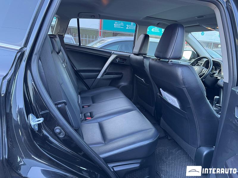 Toyota Rav-4 8 toyota rav-4 2018