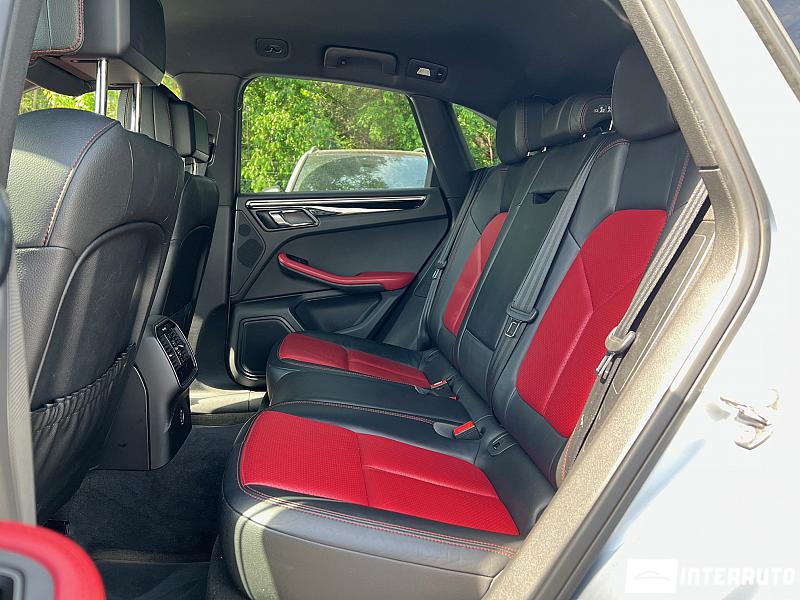 Porsche Macan 17 porsche macan 2016