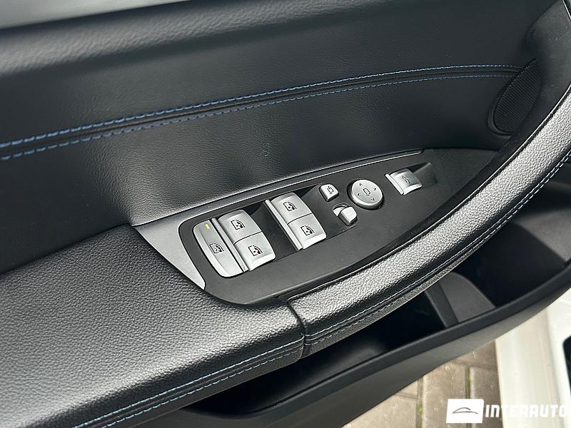 BMW X3 2.0D 7 bmw x3 2.0d 2020