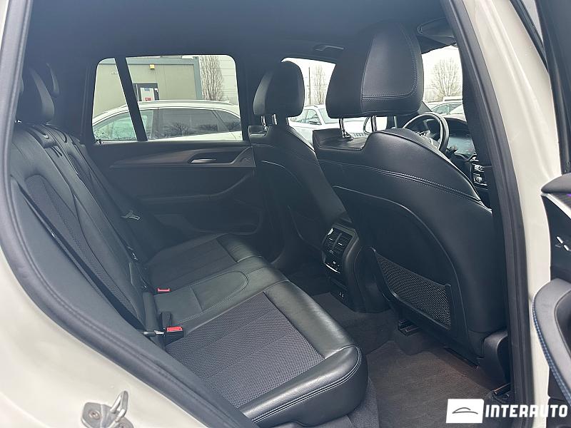 BMW X3 2.0D 18 bmw x3 2.0d 2020