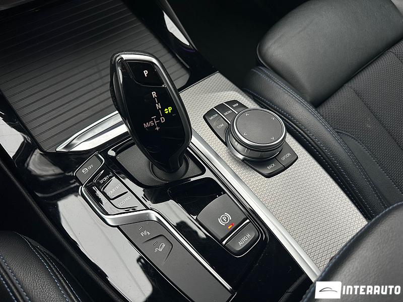 BMW X3 2.0D 16 bmw x3 2.0d 2020