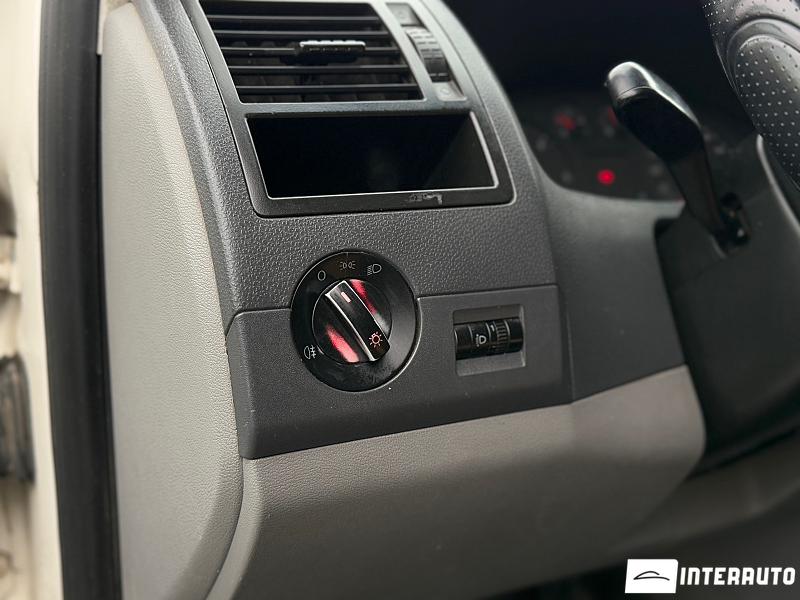 Volkswagen Transporter 7 volkswagen transporter 2005