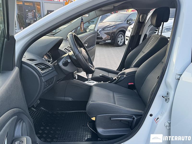 Renault Megane 5 renault megane 2011